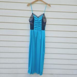 Vintage Undercover Wear Slip Dress Medium Silky Nylon‎ Maxi Whimsigoth Witchy